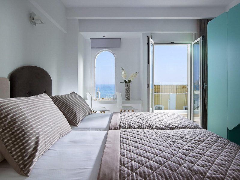 Coral Boutique Hotel 25