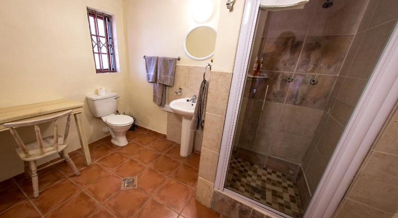 Winelands Villa Guesthouse & Cottages 12