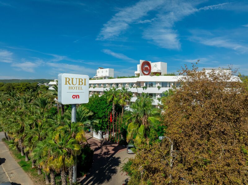 Rubi Hotel 6