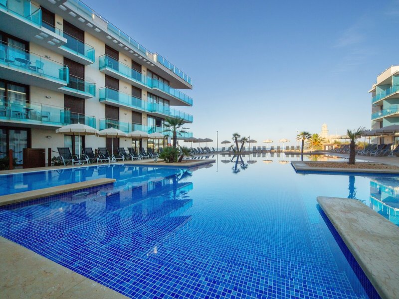 Ferrer Skyline Aparthotel 3