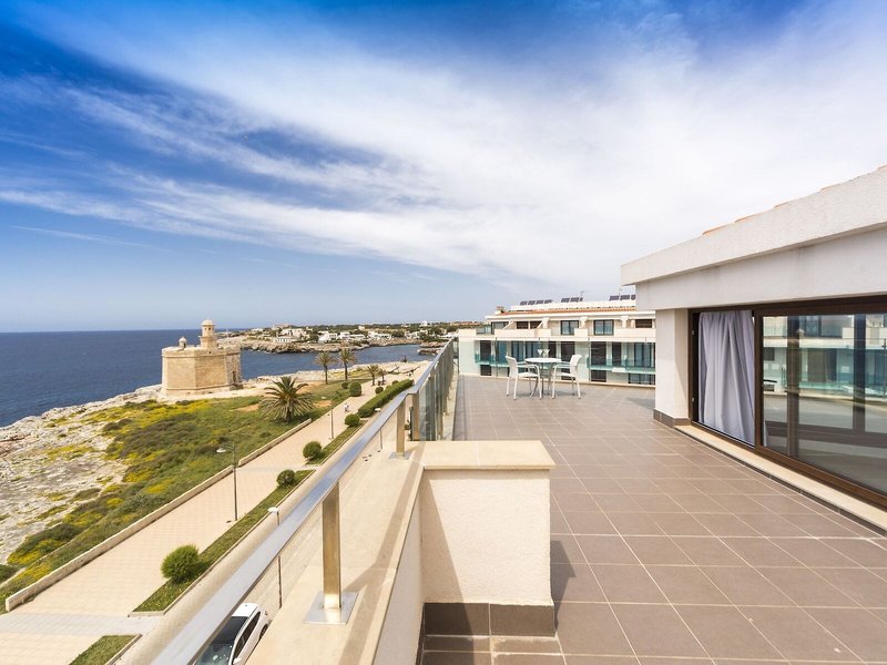 Ferrer Skyline Aparthotel 9