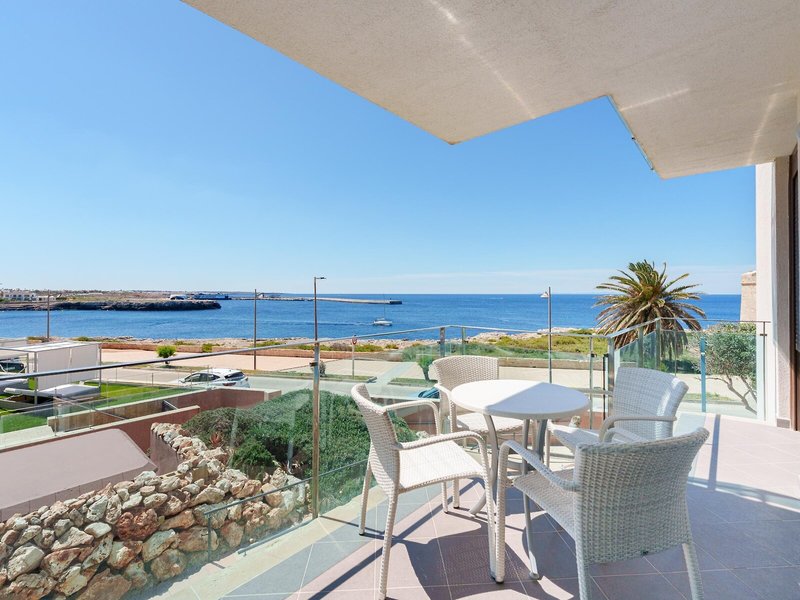 Ferrer Skyline Aparthotel 10