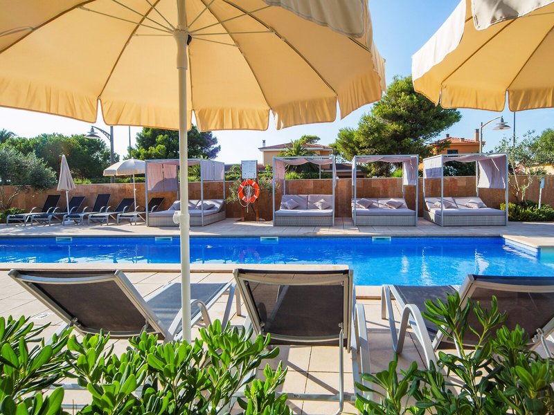 Ferrer Skyline Aparthotel 19