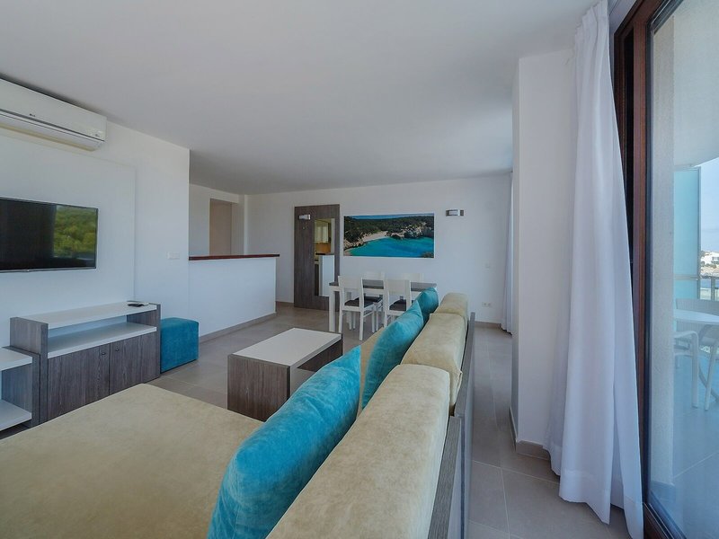 Ferrer Skyline Aparthotel 36