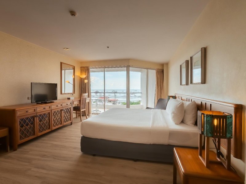 Sandy Spring Hotel 14