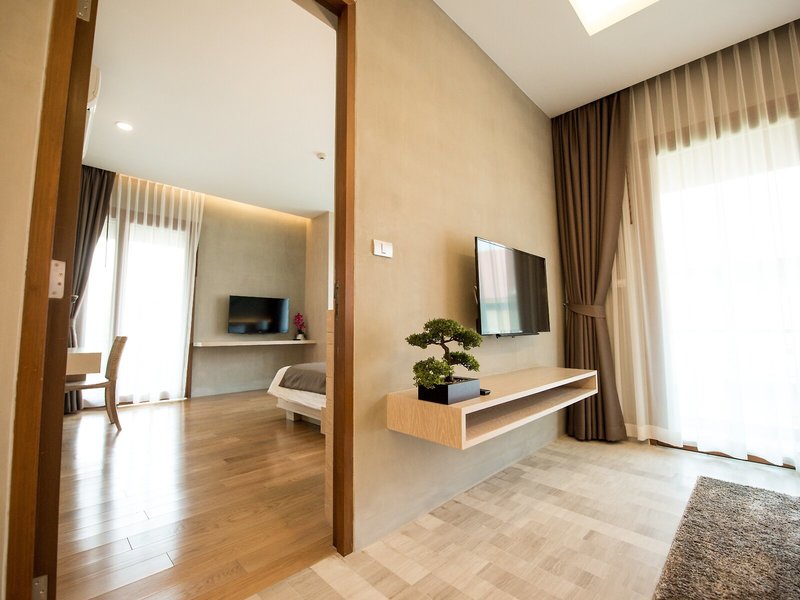 Chu Hotel 36