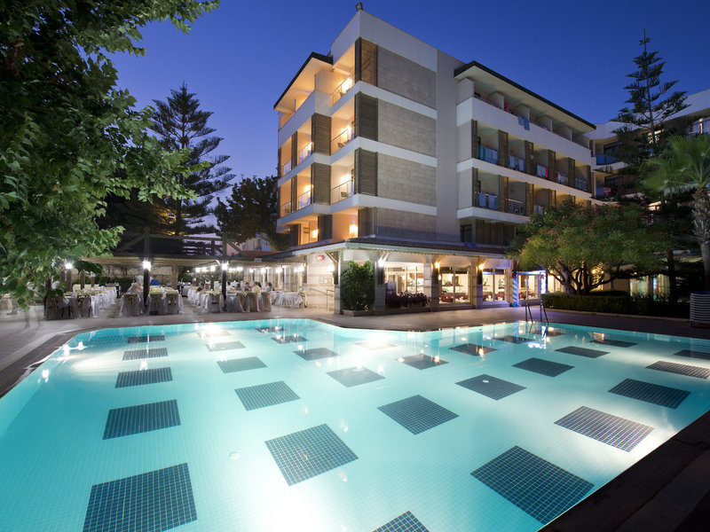 Trendy Side Beach 9 - Outdoor Pool