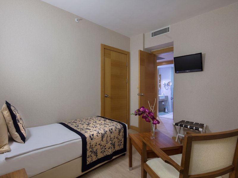 Trendy Side Beach 34 - Room Example