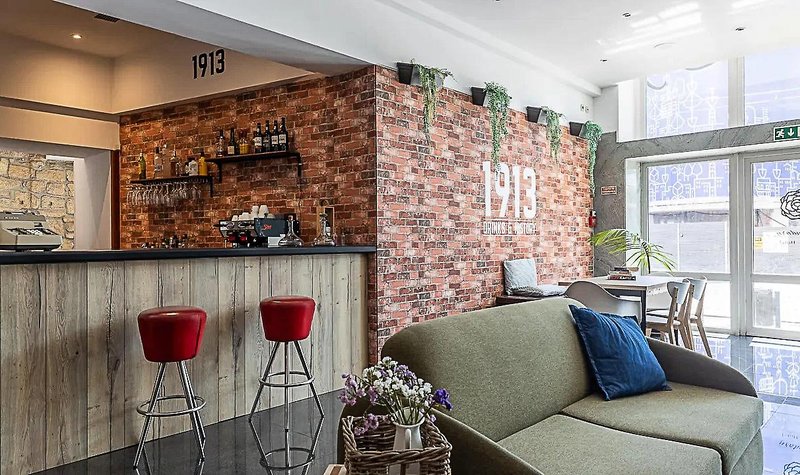 Legendary Porto Hotel 12