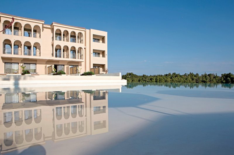 Cora Hotel & Spa 8
