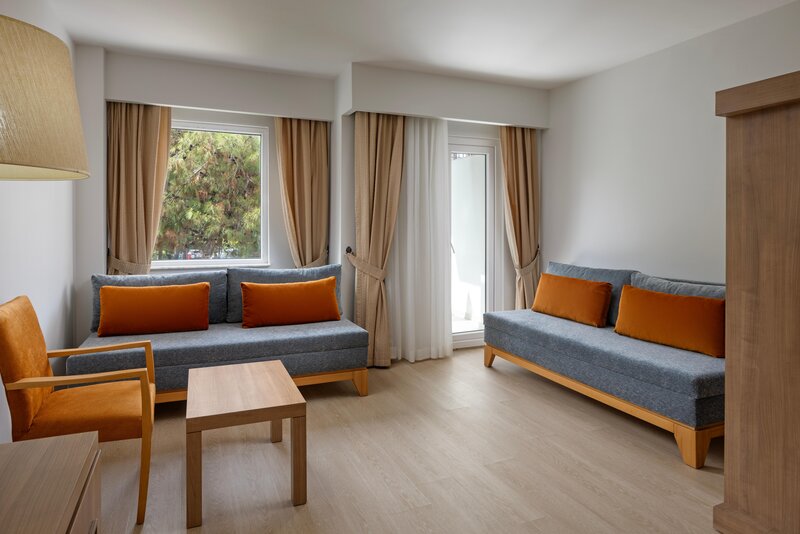 Otium Eco Club Side 20