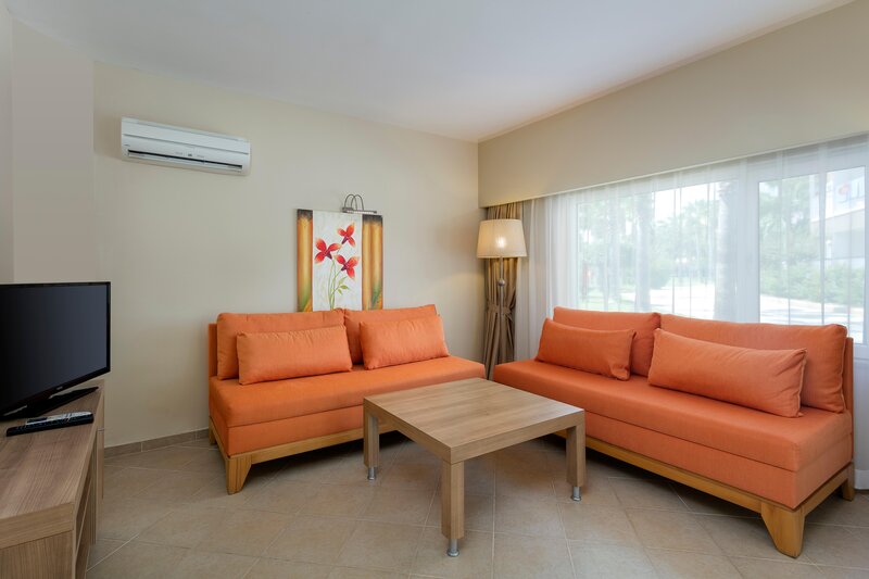 Otium Eco Club Side 99
