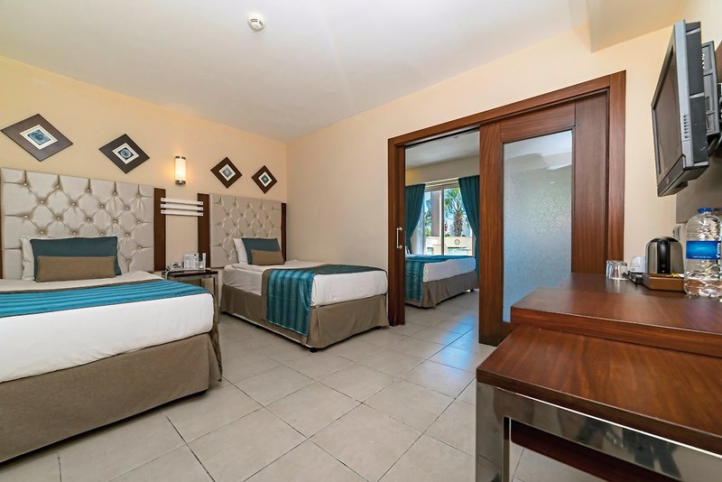 Kamelya Aishen Club 9