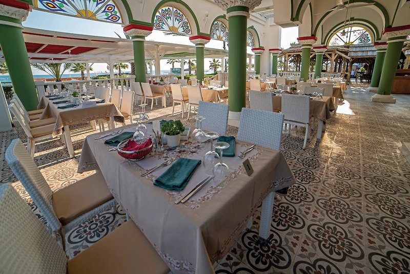 Kamelya Aishen Club 24