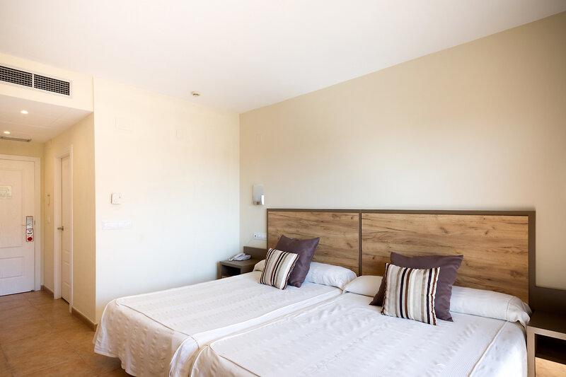 Ohtels La Hacienda 9