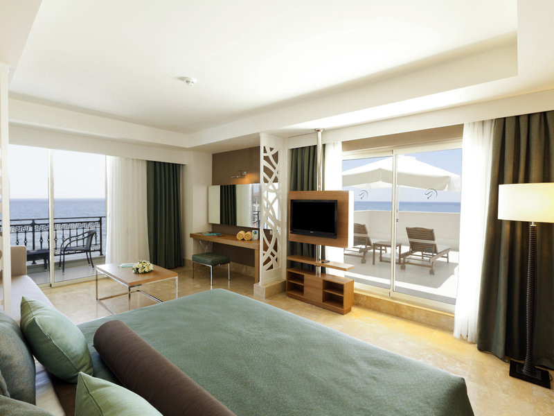 Paloma Oceana 13
