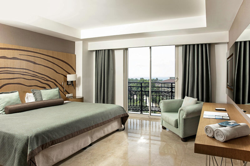 Paloma Oceana 11