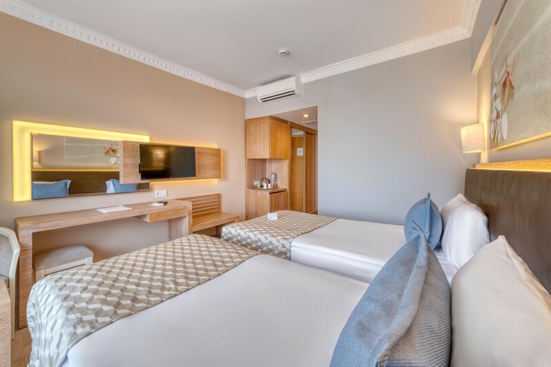 allsun Numa Club Side 17