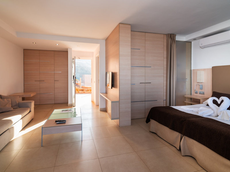 Marina Elite Resort 37