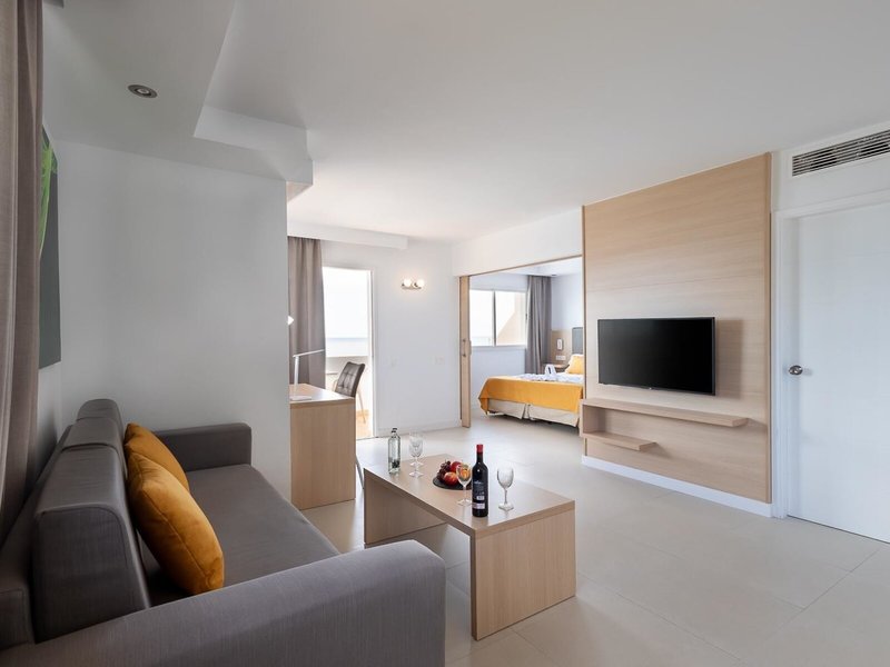 Marina Elite Resort 43