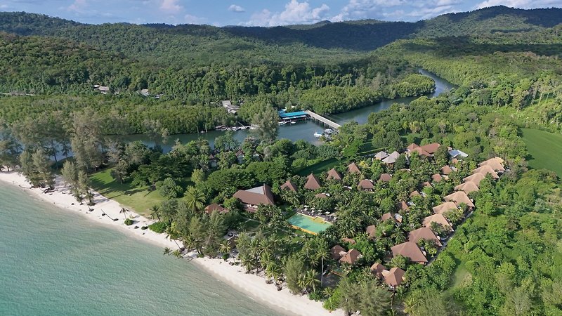 High Season Pool Villa & Spa 30