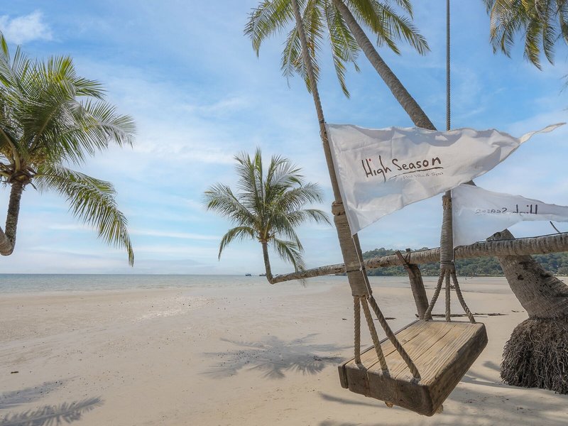 High Season Pool Villa & Spa 14