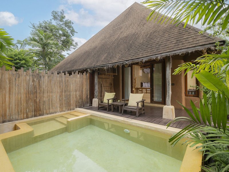 High Season Pool Villa & Spa 24