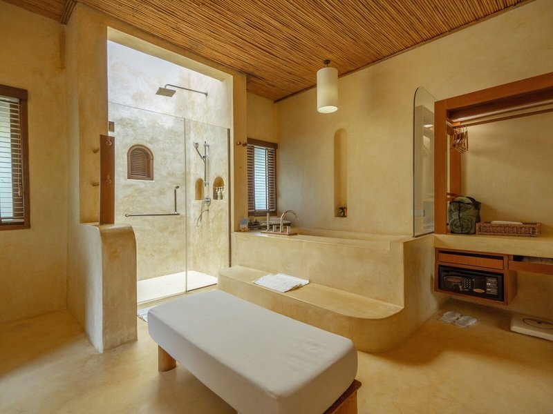 High Season Pool Villa & Spa 38