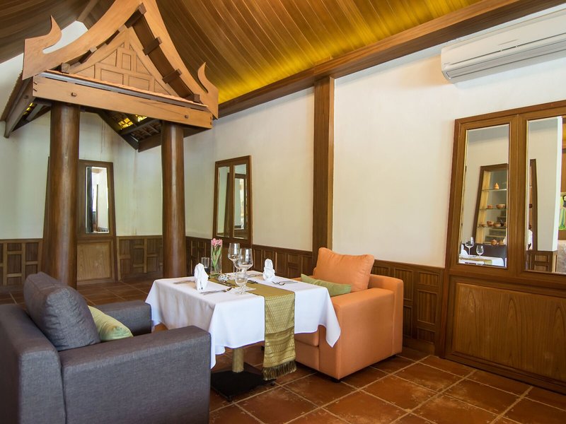 High Season Pool Villa & Spa 40