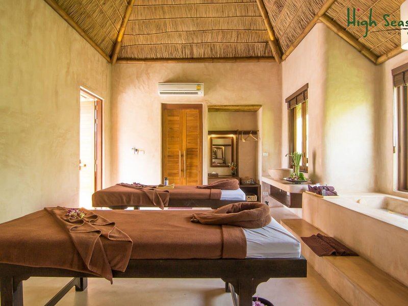 High Season Pool Villa & Spa 42