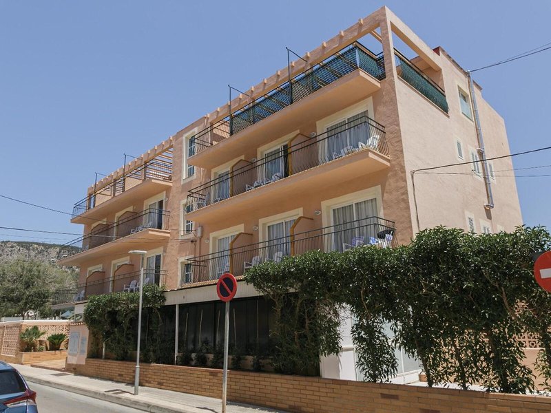 Hotel Gabarda & Complex 5