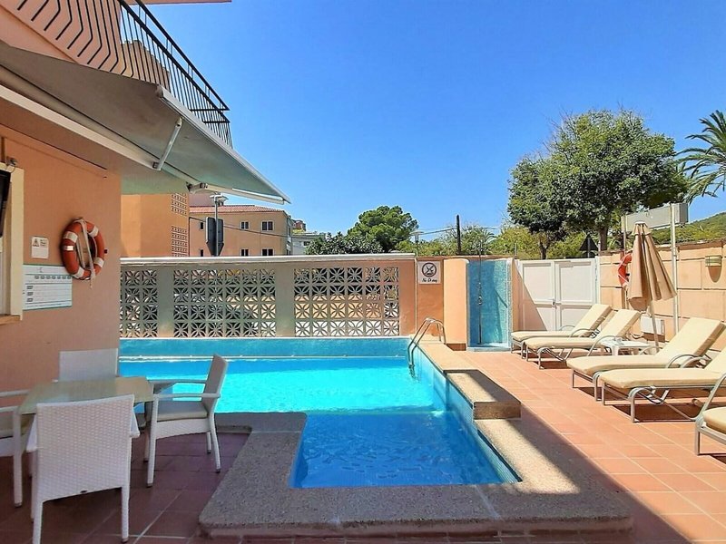 Hotel Gabarda & Complex 14