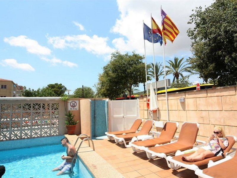 Hotel Gabarda & Complex 17