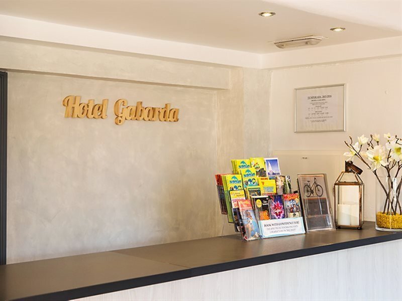 Hotel Gabarda & Complex 22