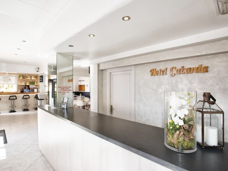 Hotel Gabarda & Complex 23