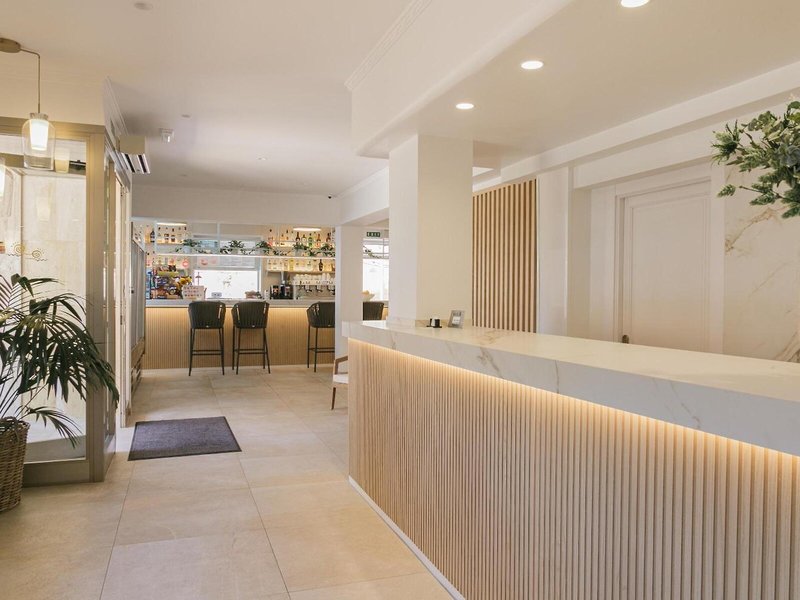 Hotel Gabarda & Complex 24