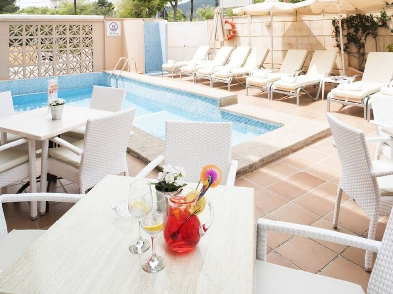 Hotel Gabarda & Complex 26