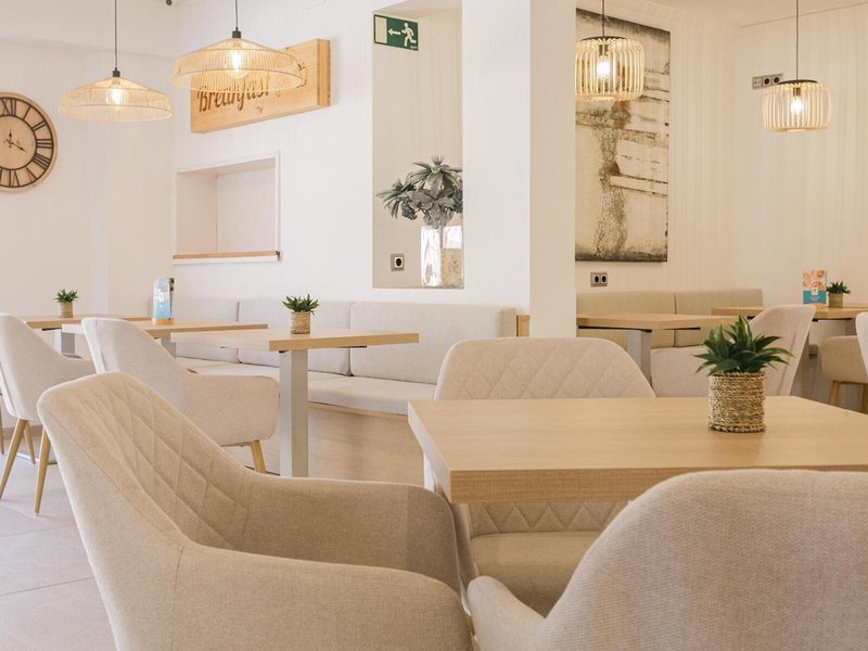 Hotel Gabarda & Complex 27