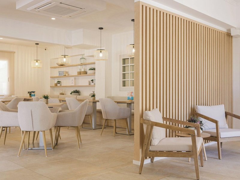 Hotel Gabarda & Complex 33