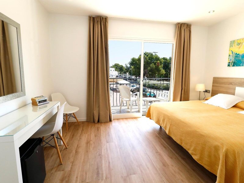 Hotel Gabarda & Complex 43