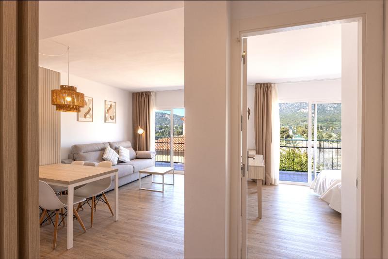 Martinez Apartments 10