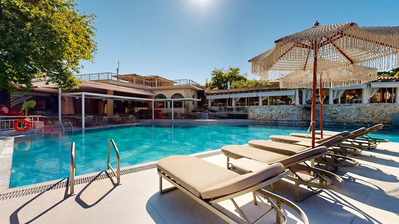 Acrotel Athena Pallas 15