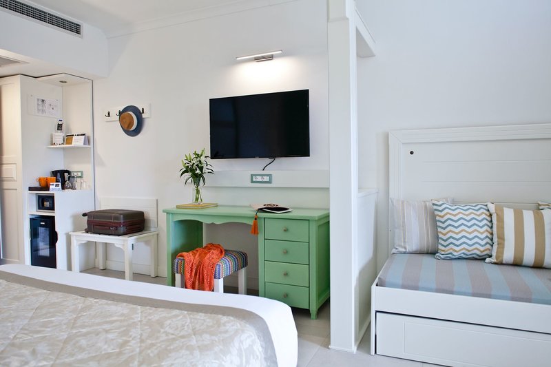 Acrotel Athena Pallas 24