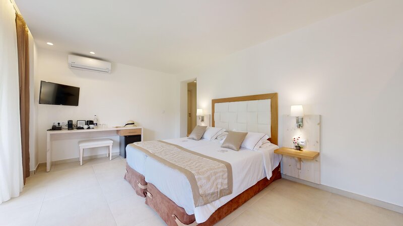 Acrotel Athena Pallas 105