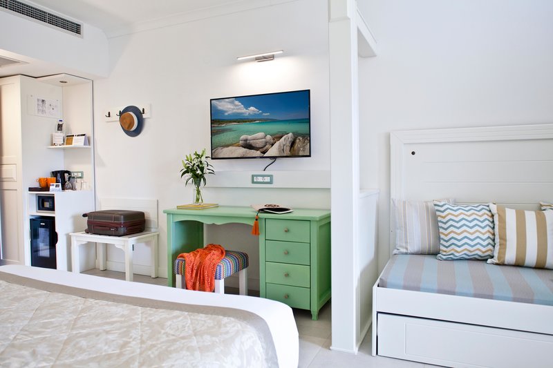 Acrotel Athena Pallas 34