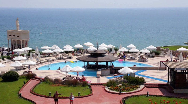 Sunrise Queen Luxury Hotel 6