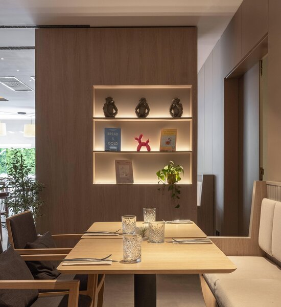 Tryp Barcelona Aeropuerto 16