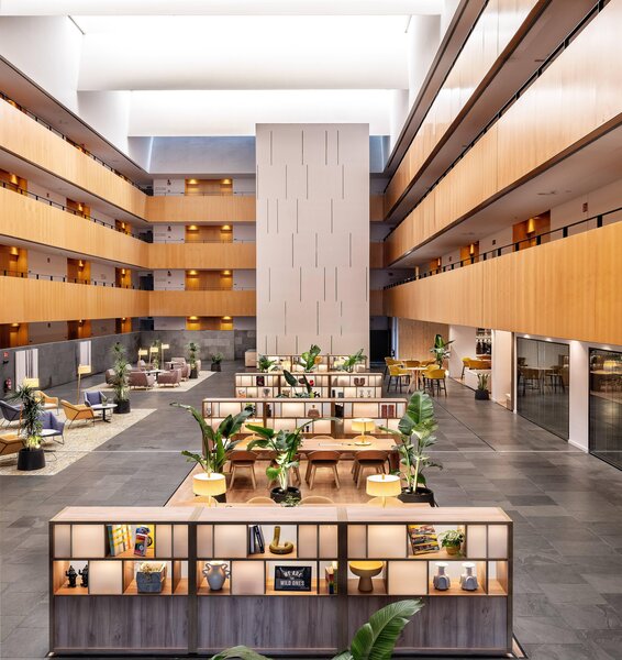 Tryp Barcelona Aeropuerto 19