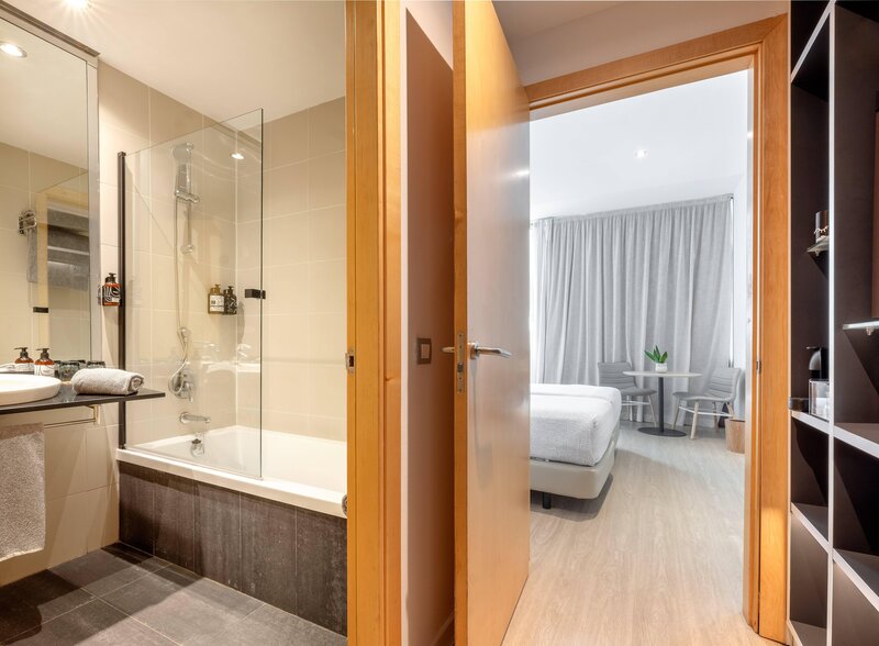 Tryp Barcelona Aeropuerto 22