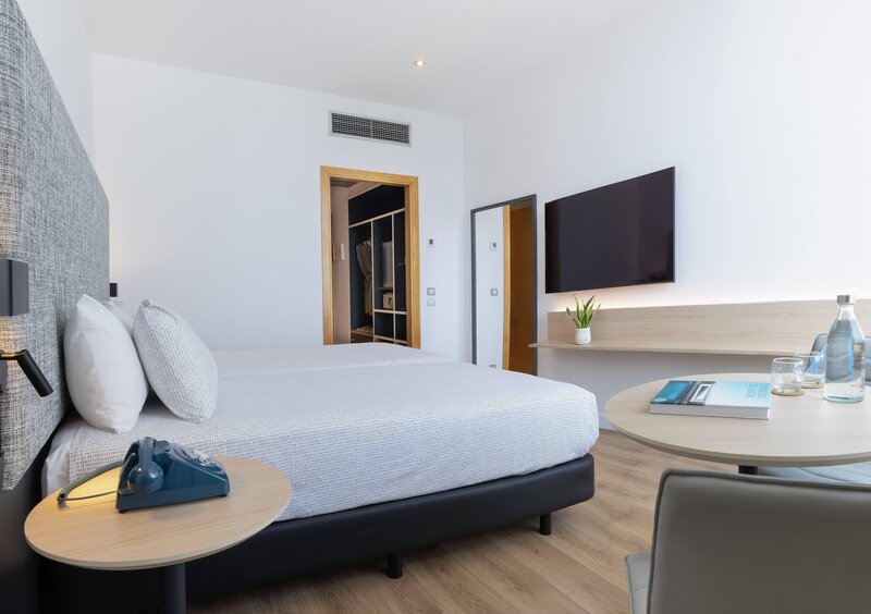 Tryp Barcelona Aeropuerto 28